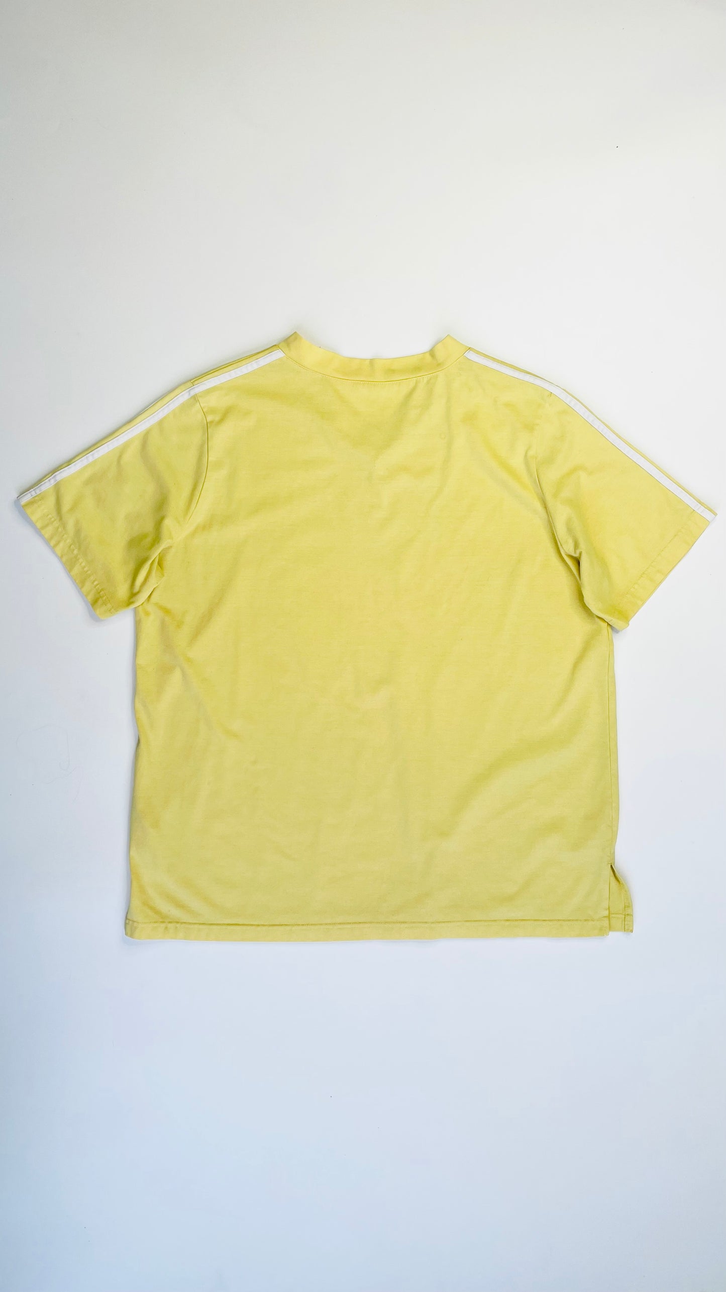 Vintage 90s yellow v neck t shirt - Size XL