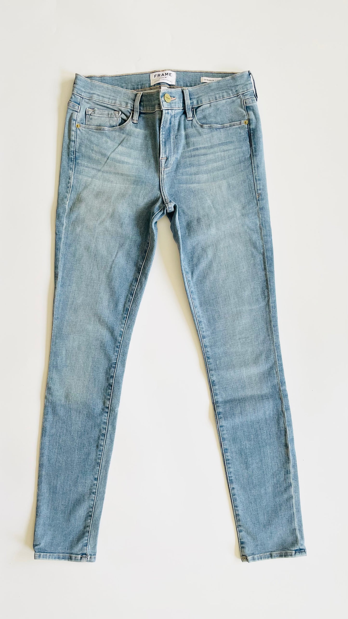 Pre-Loved FRAME light wash skinny jeans NWT - Size 29 x 30