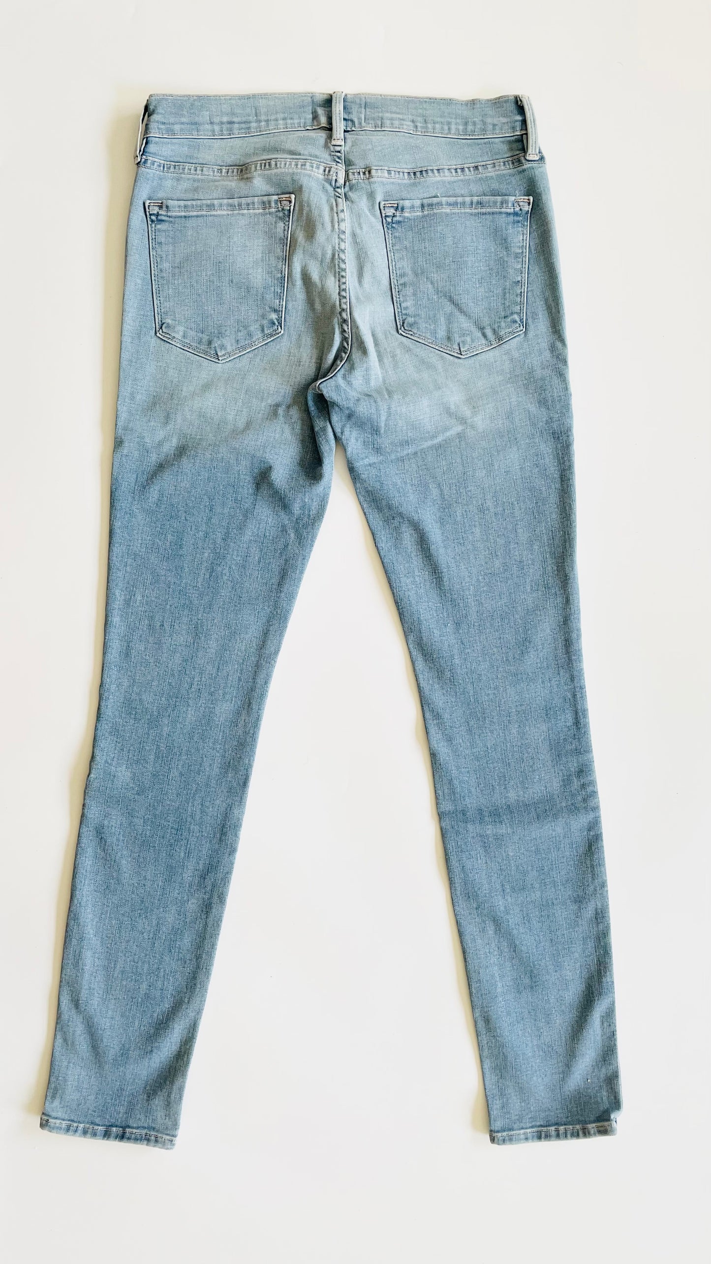 Pre-Loved FRAME light wash skinny jeans NWT - Size 29 x 30