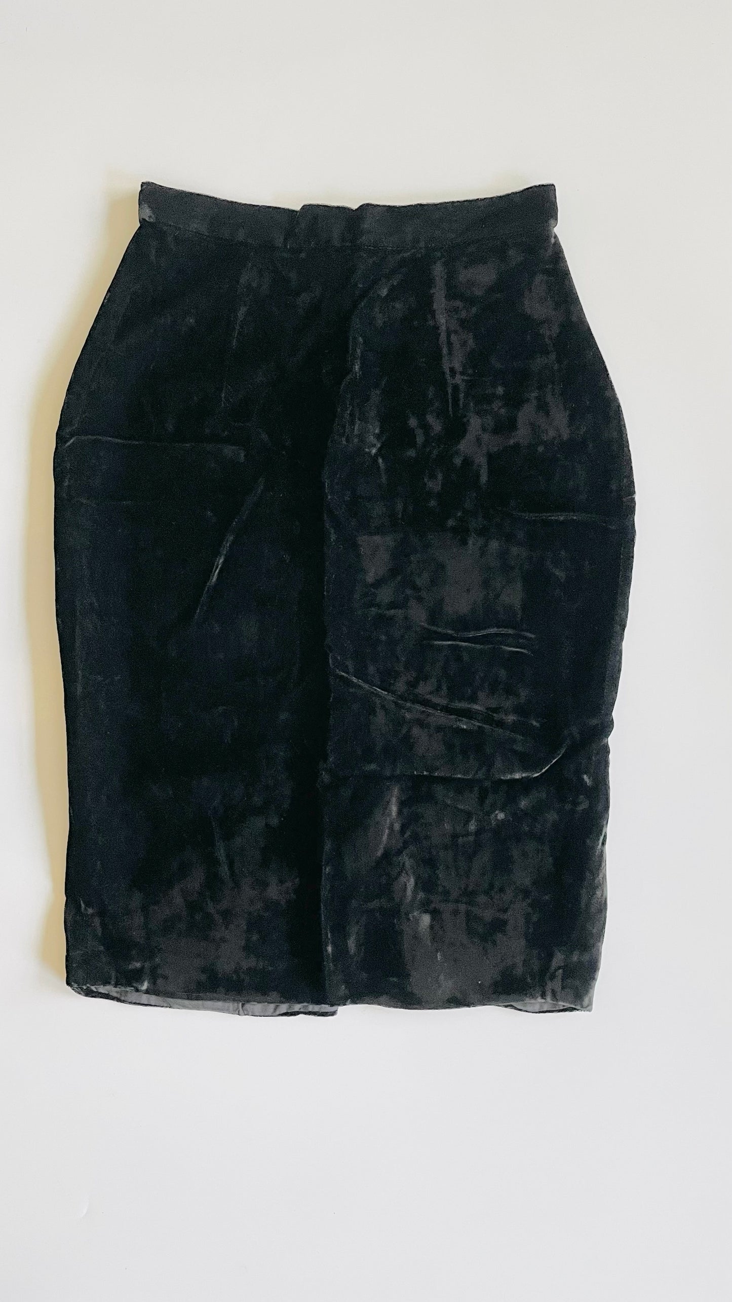 Vintage 90s black crushed velvet midi skirt - Size 10