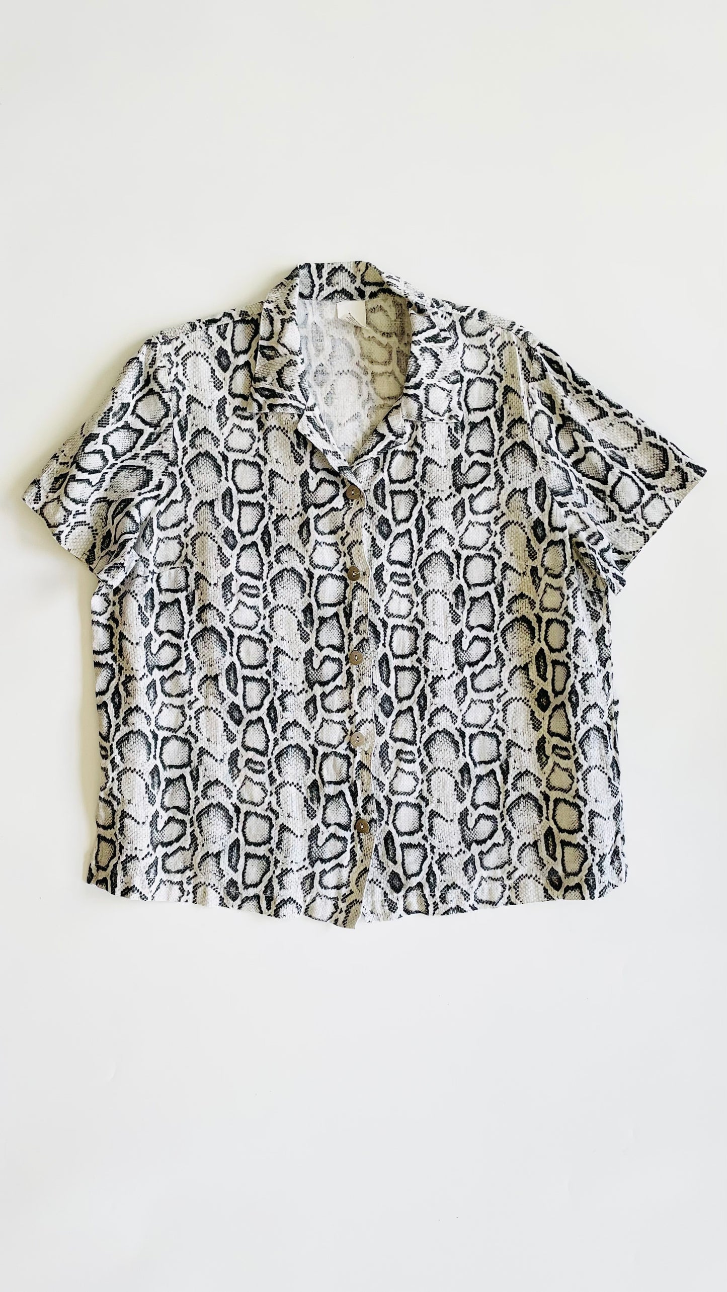 Vintage grey snake print shirt - Size L