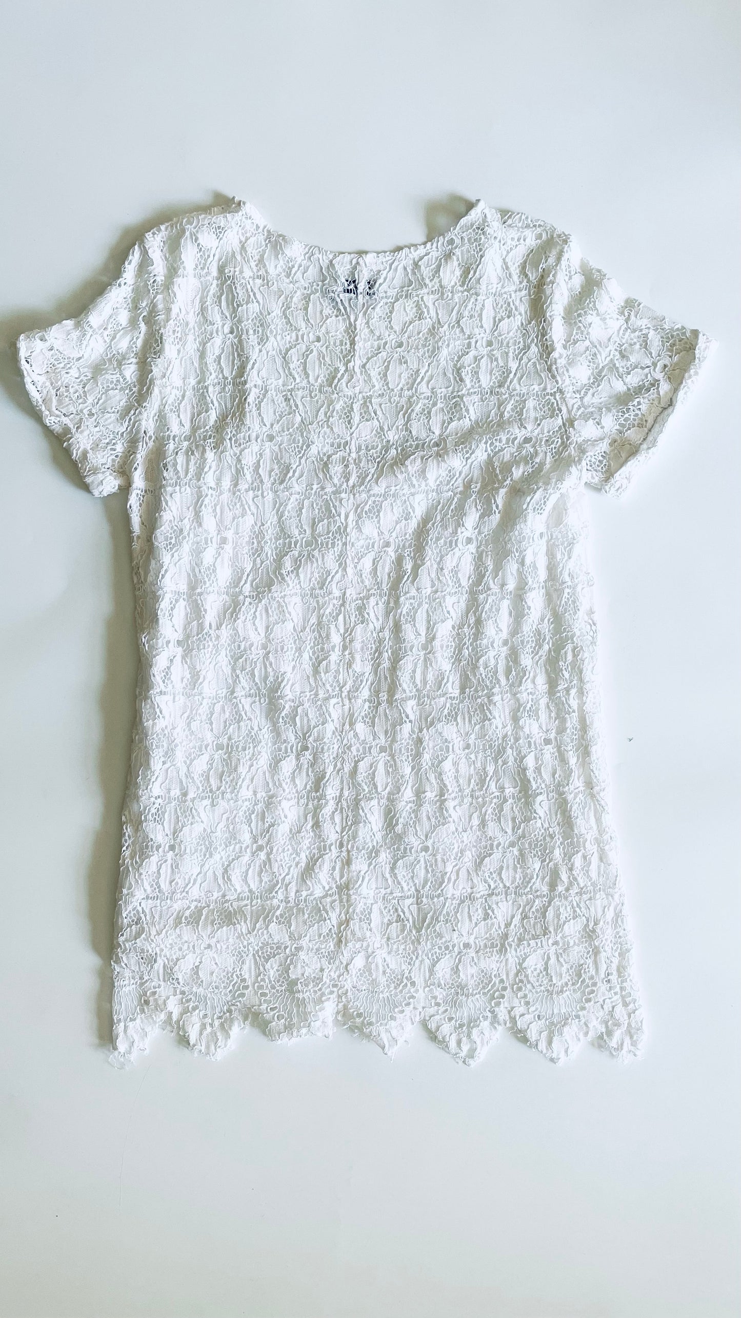 Pre-Loved FRAME white lace t-shirt dress - Size M