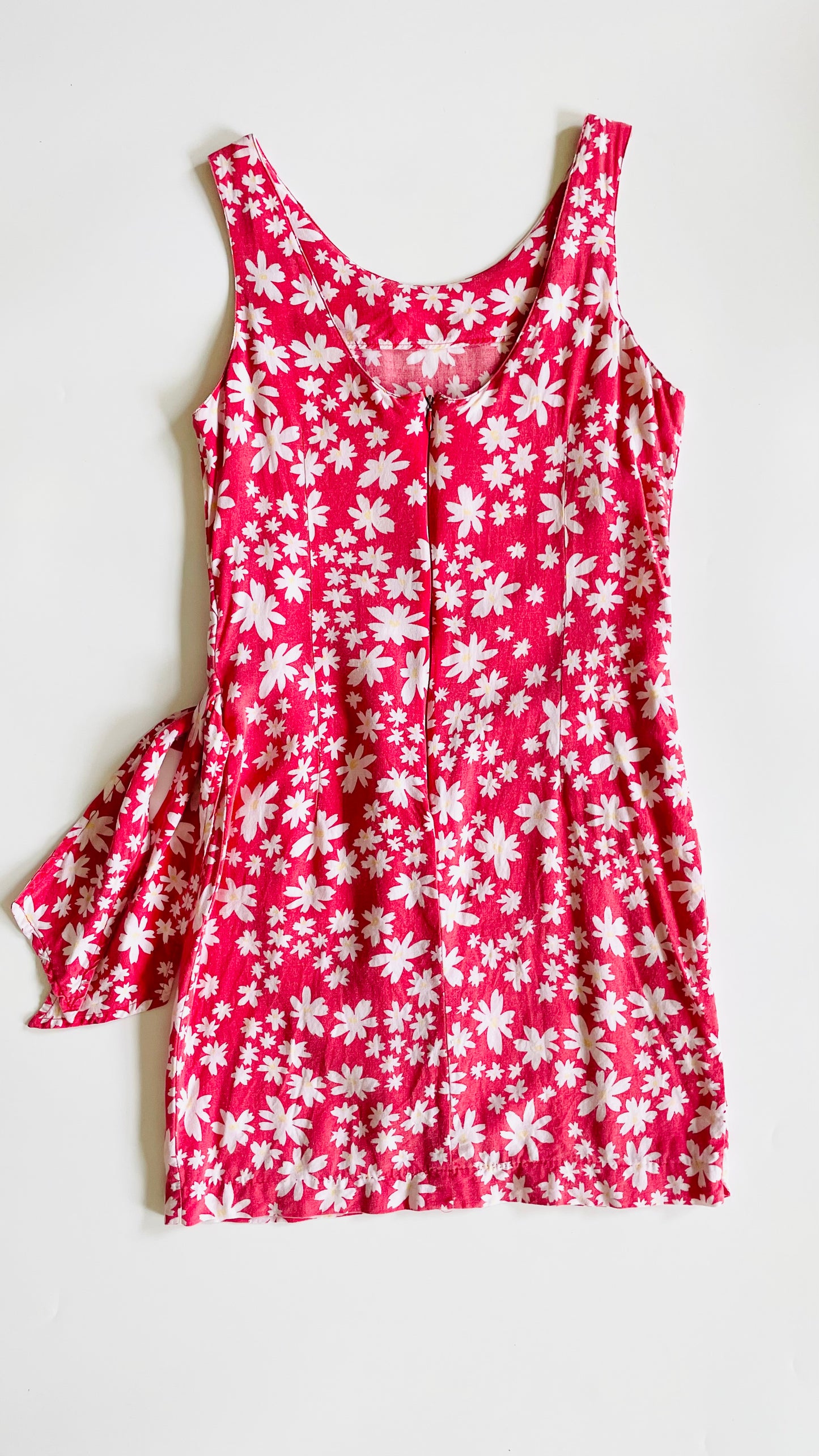 Vintage 90's GUESS red daisy print tank dress - Size M