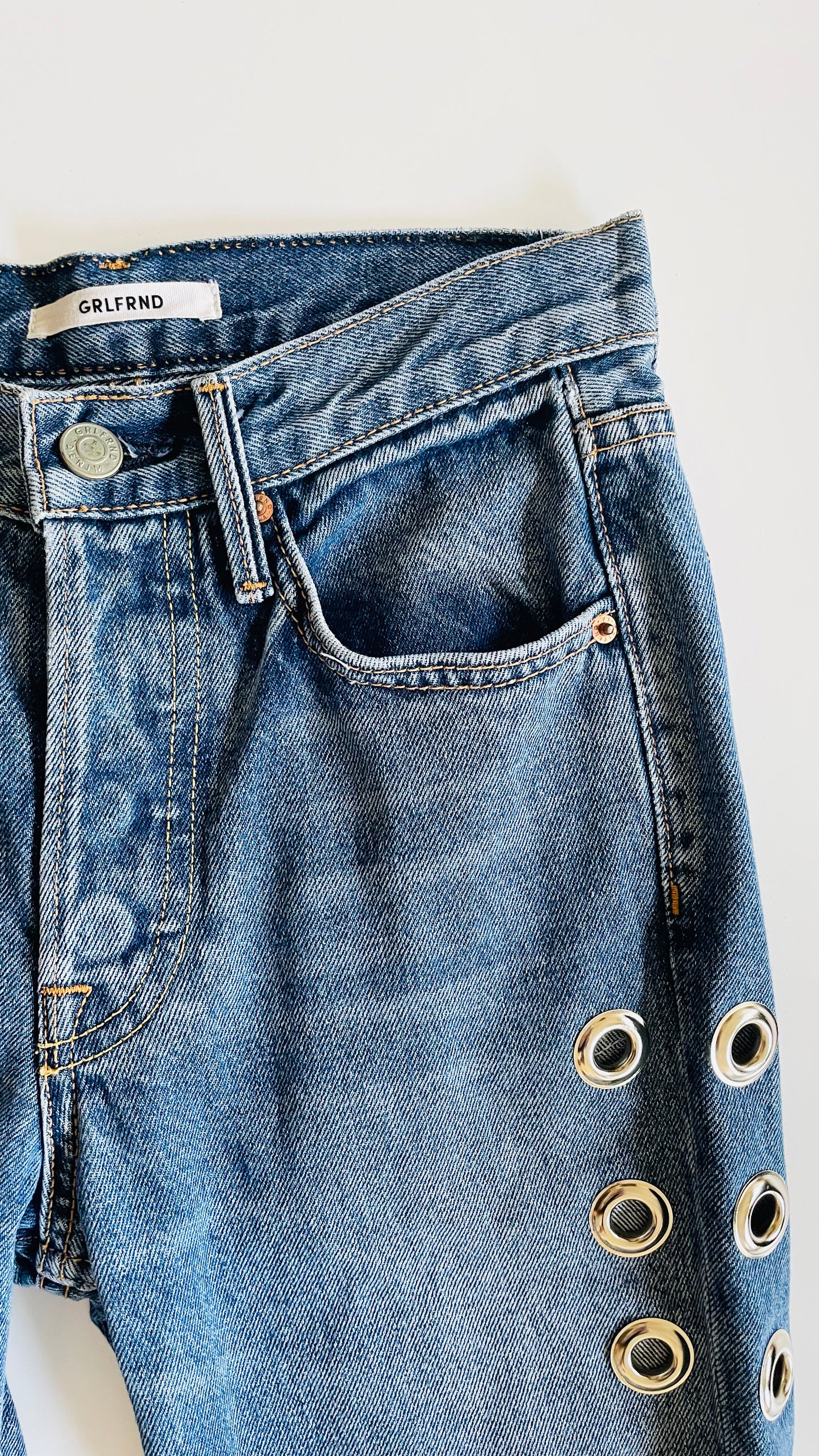 Pre-Loved GRLFRND mid blue vintage wash slim fit jeans - Size 23 x 24