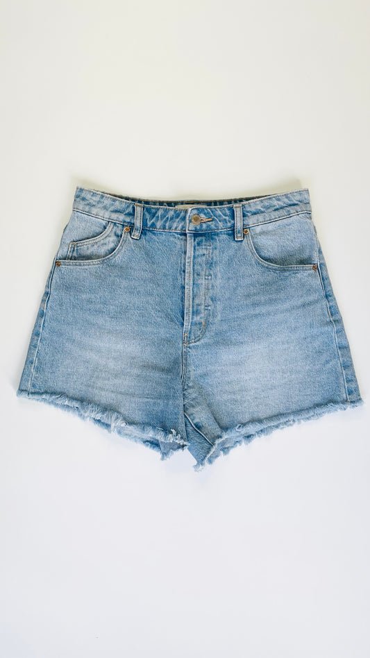 Pre-Loved ROLLAS light blue denim shorts - Size 28