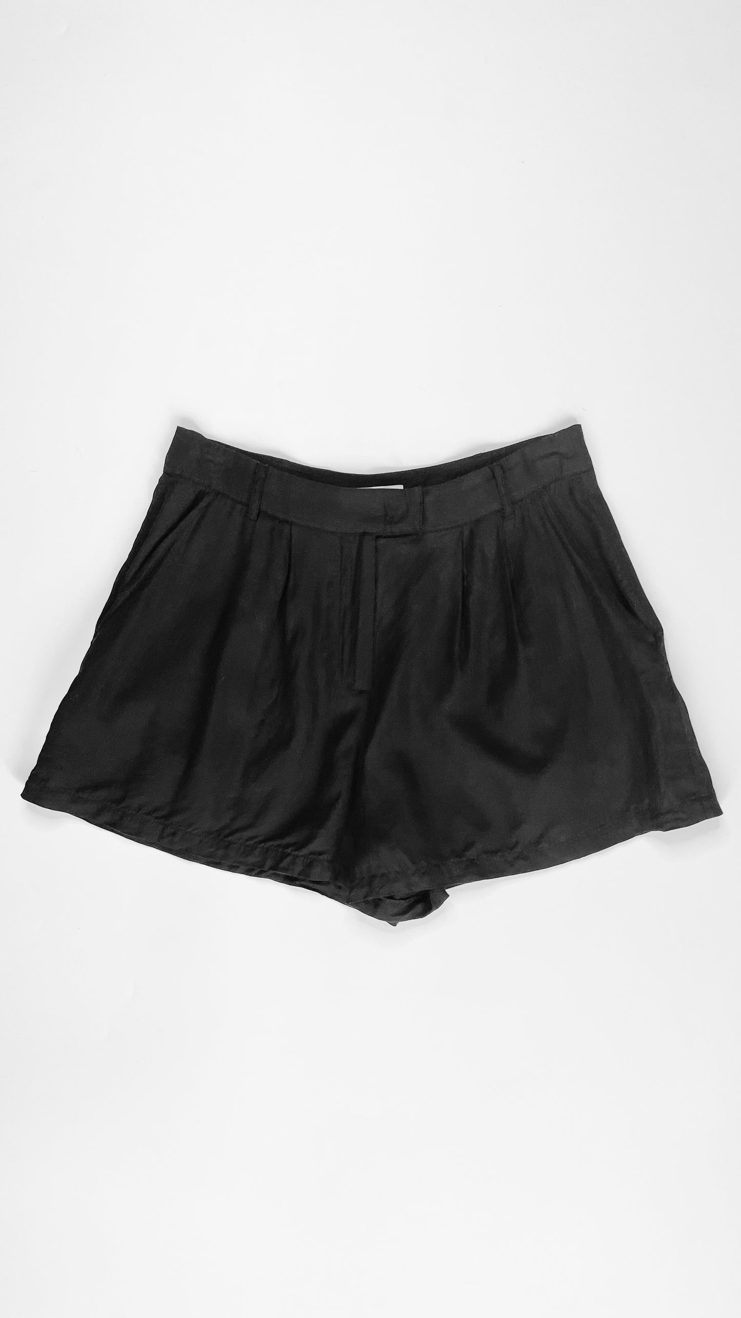 Vintage 90s United Colors of Benetton black shorts - Size 4